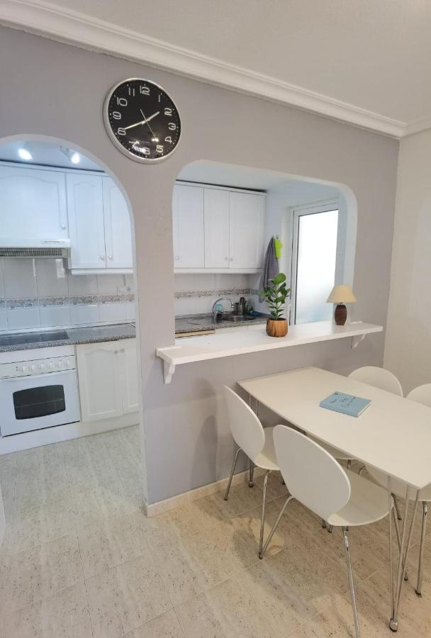 Apartament Z Duzym Tarasem Na Pieknym Osiedlu Orihuela Exterior foto